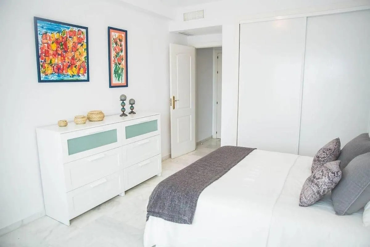 Apartamento Las Chapas - Bonito Y Tranquilo Apartamento Marbella